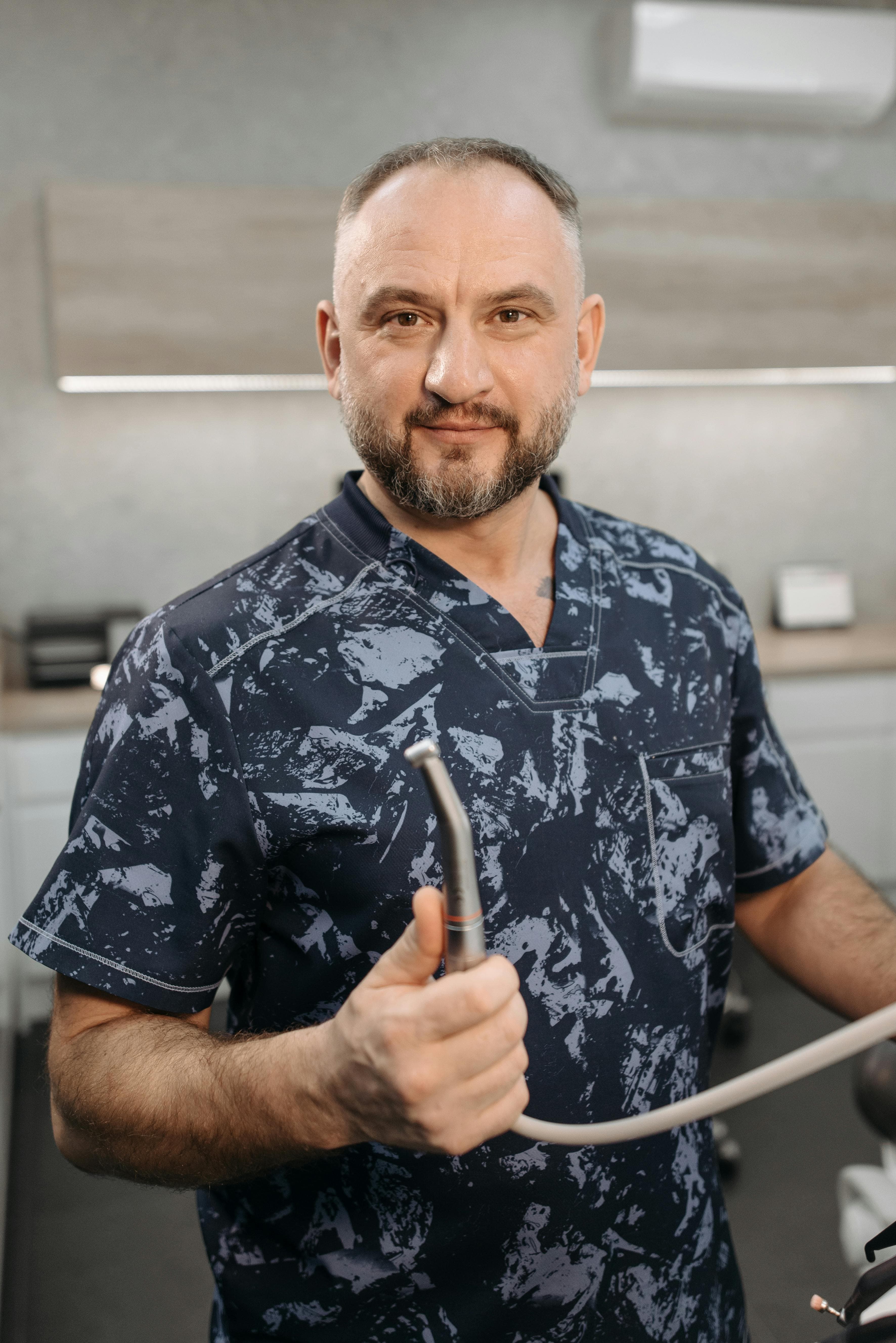 Prof. Dr. Sinan Rusinovci